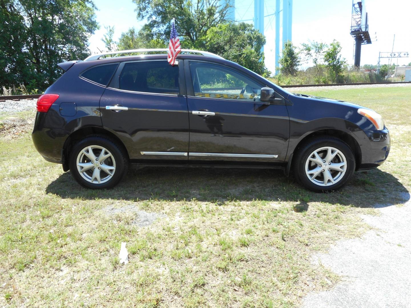 2011 Black Nissan Rogue (JN8AS5MV9BW) , located at 2553 Airline Blvd, Portsmouth, VA, 23701, (757) 488-8331, 36.813889, -76.357597 - ***VEHICLE TERMS*** Down Payment: $999 Weekly Payment: $80 APR: 23.9% Repayment Terms: 42 Months *** CALL ELIZABETH SMITH - DIRECTOR OF MARKETING @ 757-488-8331 TO SCHEDULE YOUR APPOINTMENT TODAY AND GET PRE-APPROVED RIGHT OVER THE PHONE*** - Photo#4